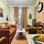 Urban Cocoon With A Unique Style Apartment *