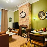 Urban Cocoon With A Unique Style *