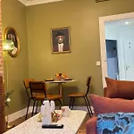 Urban Cocoon With A Unique Style