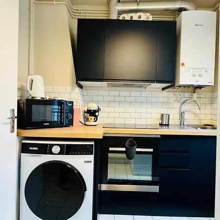 Urban Cocoon With A Unique Style