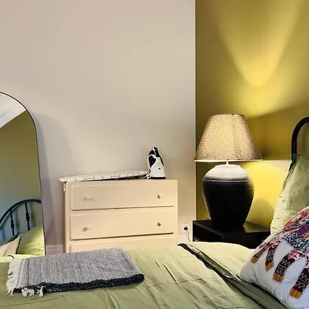Urban Cocoon With A Unique Style *