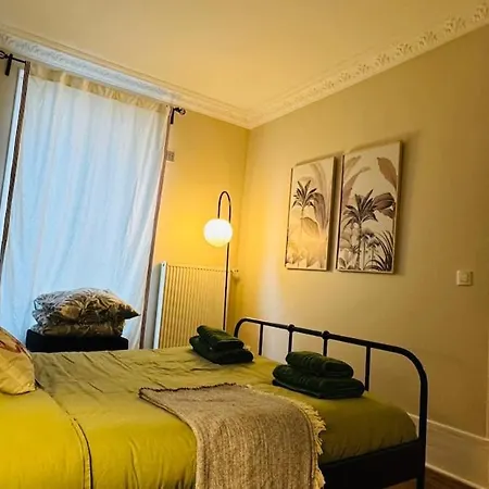Urban Cocoon With A Unique Style