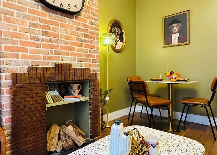 Urban Cocoon With A Unique Style *