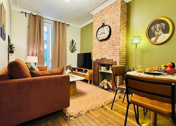 Urban Cocoon With A Unique Style Apartment Paris