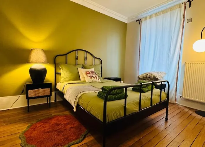 Apartment Urban Cocoon With A Unique Style Paris