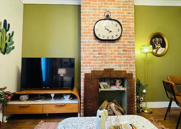 Apartment Urban Cocoon With A Unique Style Paris